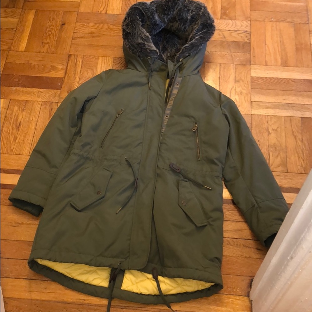 Yasmin Parka with faux fur removable trim